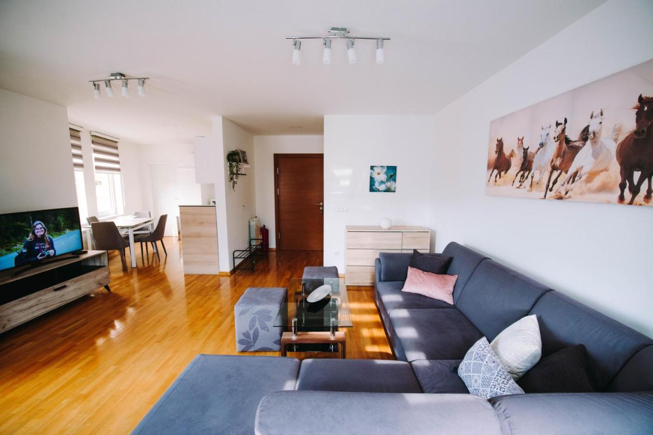 Apartman Oaza Баня Лука Екстериор снимка